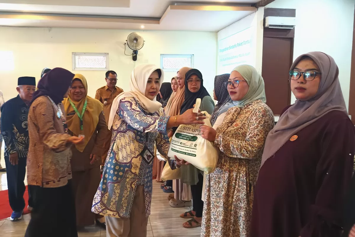 Peduli Kesehatan Ibu Hamil, RSU Siti Asiyah Bumiayu Salurkan 200 Paket Bantuan dan USG Gratis untuk Cegah Stunting